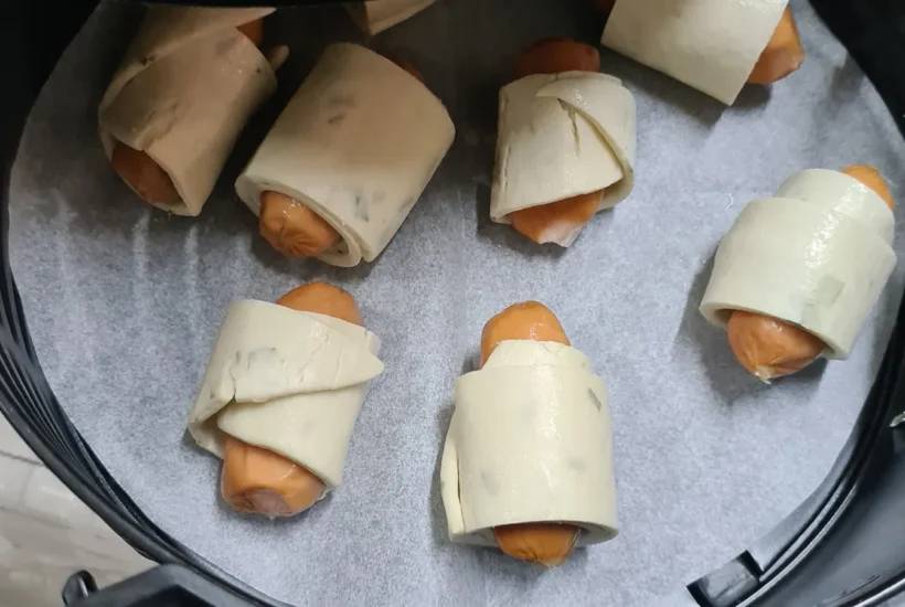 Can Wax Paper Go in the Air Fryer